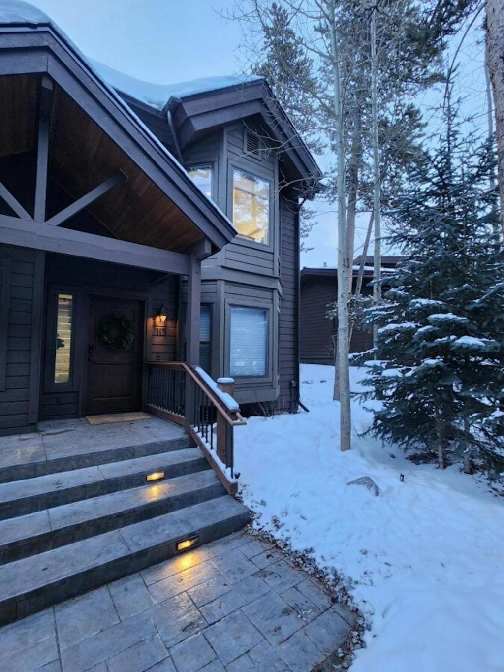 Luxury Modern Townhome Steps To Ski Lifts And Downtown With Nature At Your Patio 布雷肯里奇 外观 照片