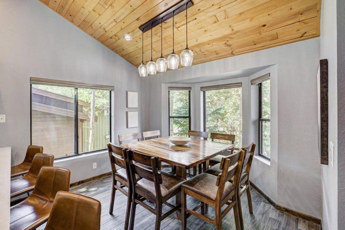 Luxury Modern Townhome Steps To Ski Lifts And Downtown With Nature At Your Patio 布雷肯里奇 外观 照片